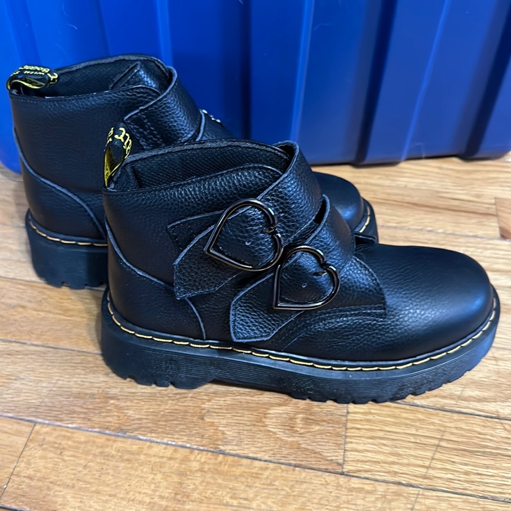 Dr. Marten’s platform boot